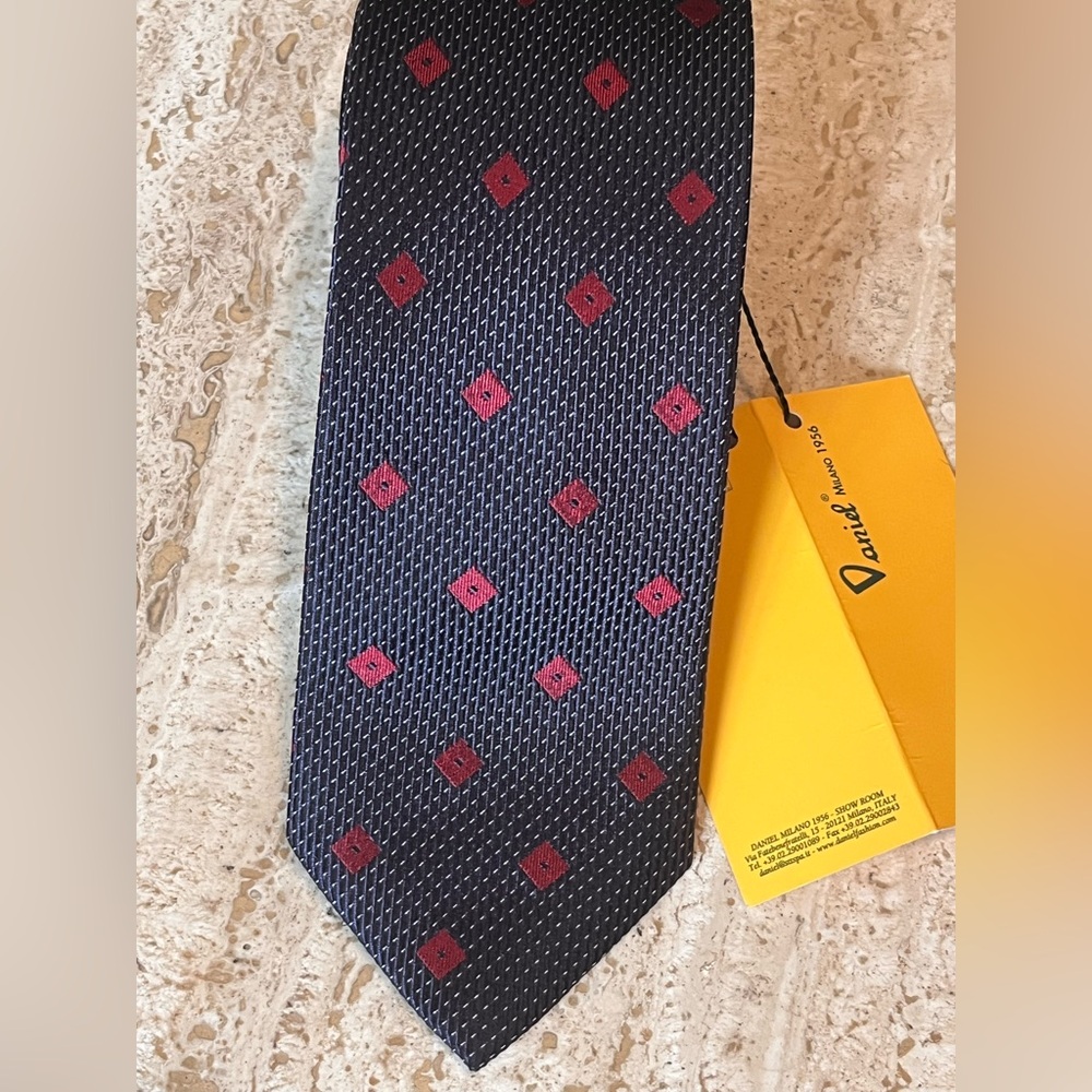 Daniel Milano 1956 Navy Red Diamond Men’s Necktie New W Tag